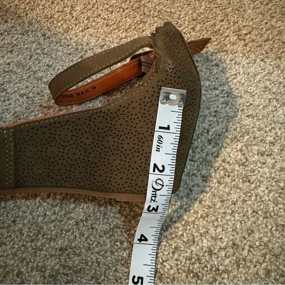 Sundance Olive Leather Laser Cut Wedge Sandals Size 39 New Vacation Capsule